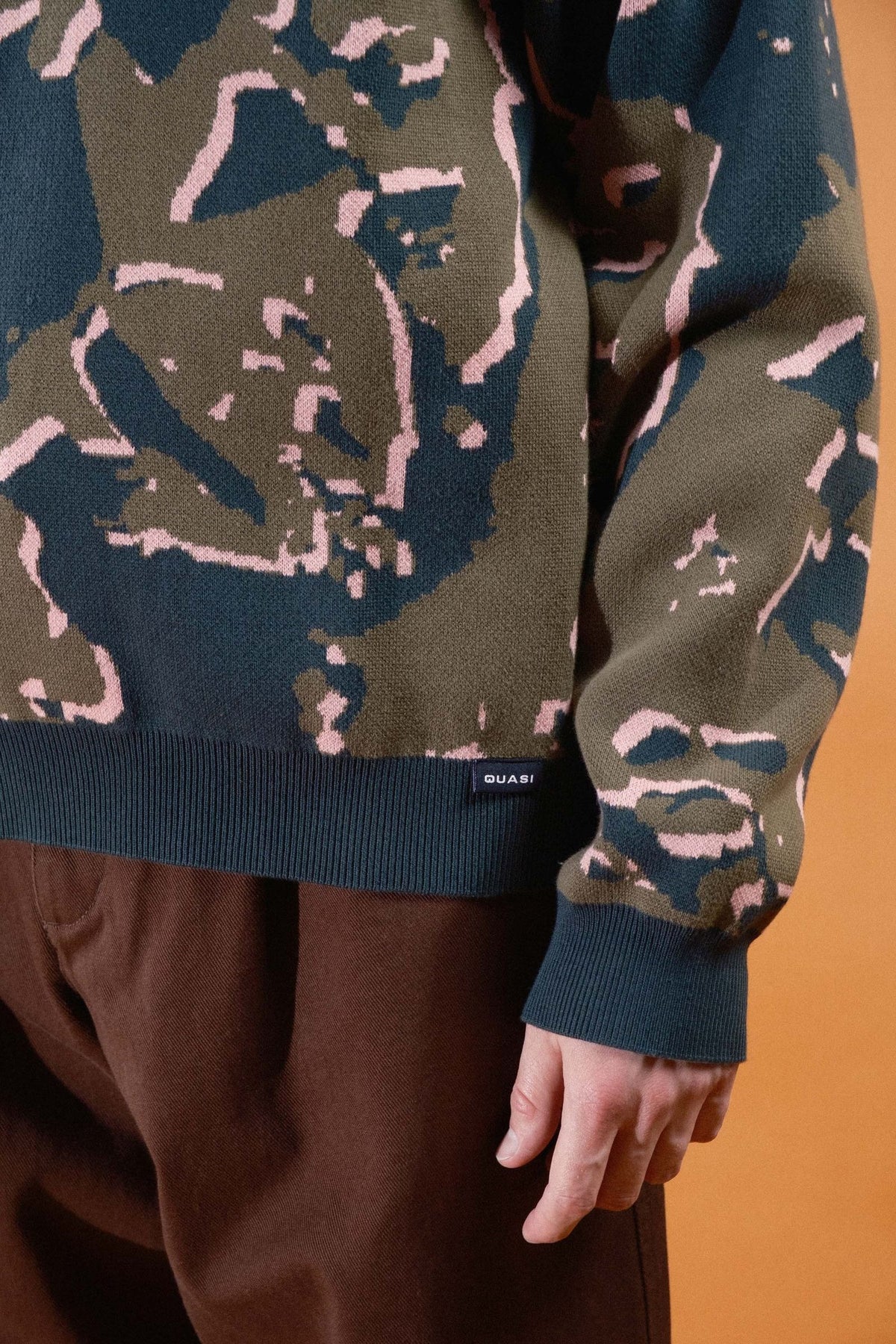 Quasi Pamo Sweater (Camo)